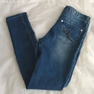 ROCAWEAR Ripped Jeans (Size 3/4)